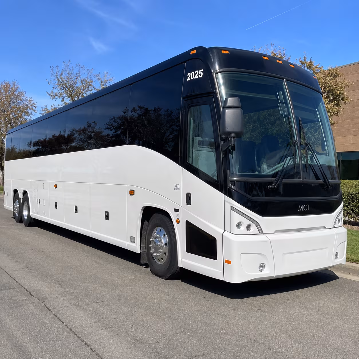 choosing the right bus for apple hill wine country tours