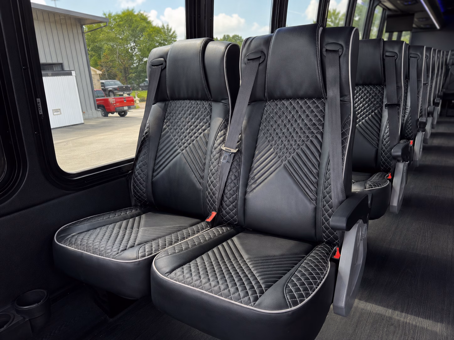 shuttle your guests between sacramento hotels and folsom venues without the us 50 headache
